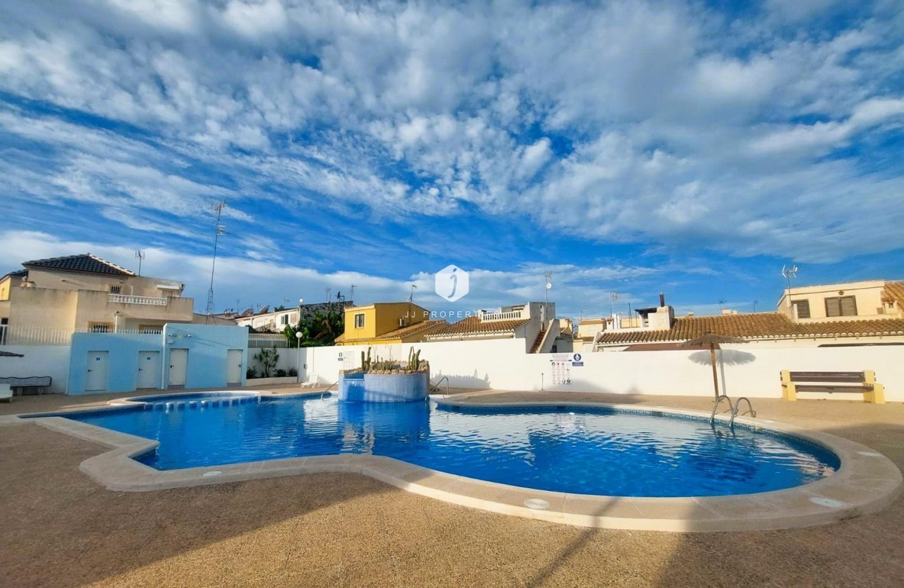 Segunda mano - Villa -
Torrevieja - Costa Blanca