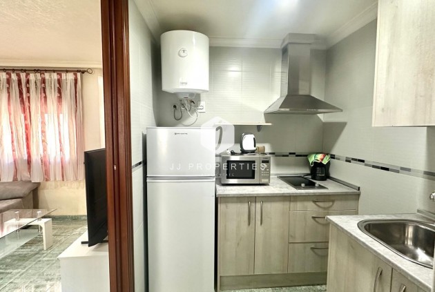 Segunda mano - Ático -
Torrevieja