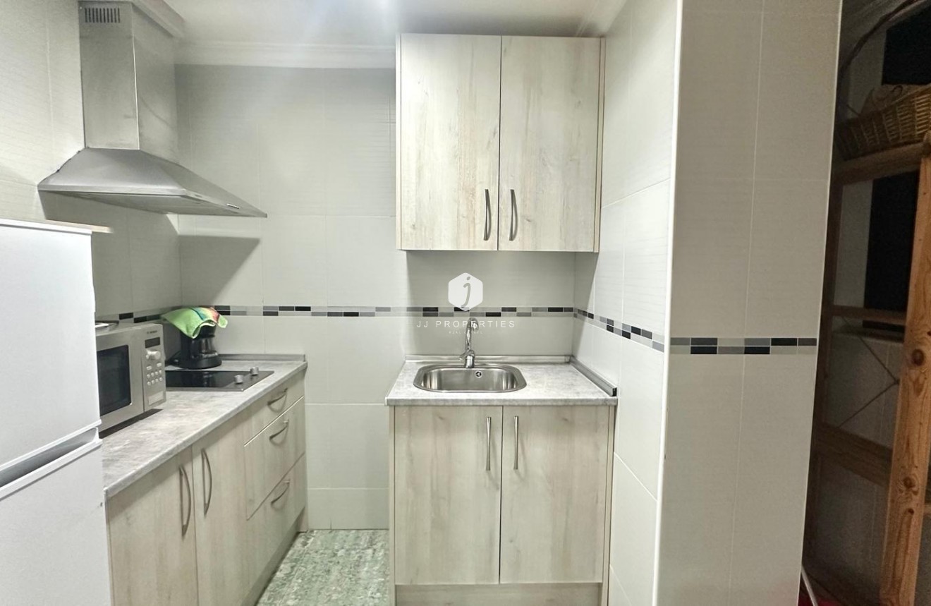 Segunda mano - Ático -
Torrevieja