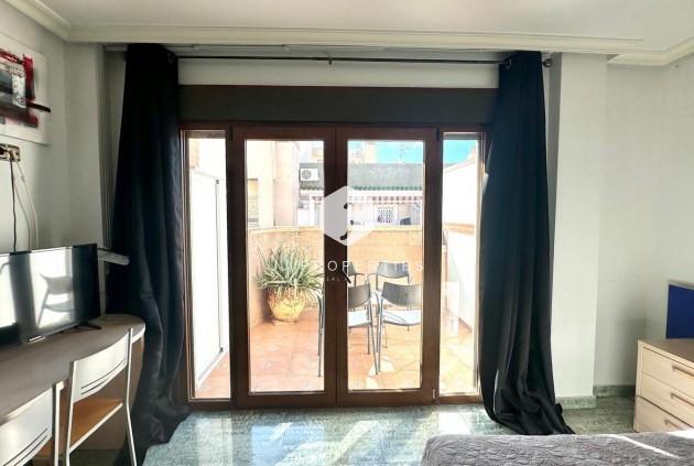 Segunda mano - Ático -
Torrevieja