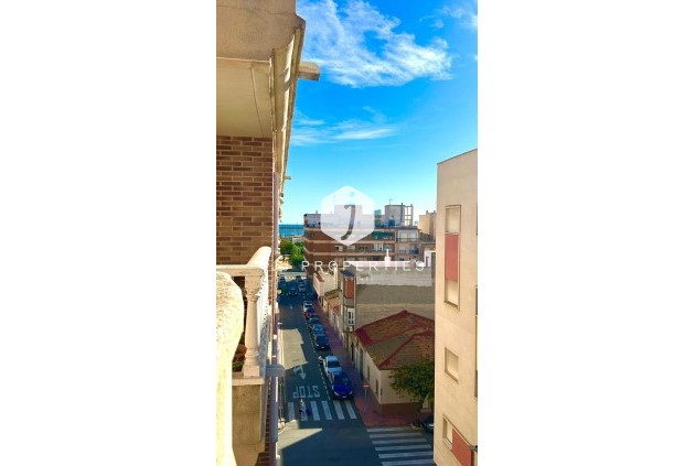 Segunda mano - Ático -
Torrevieja