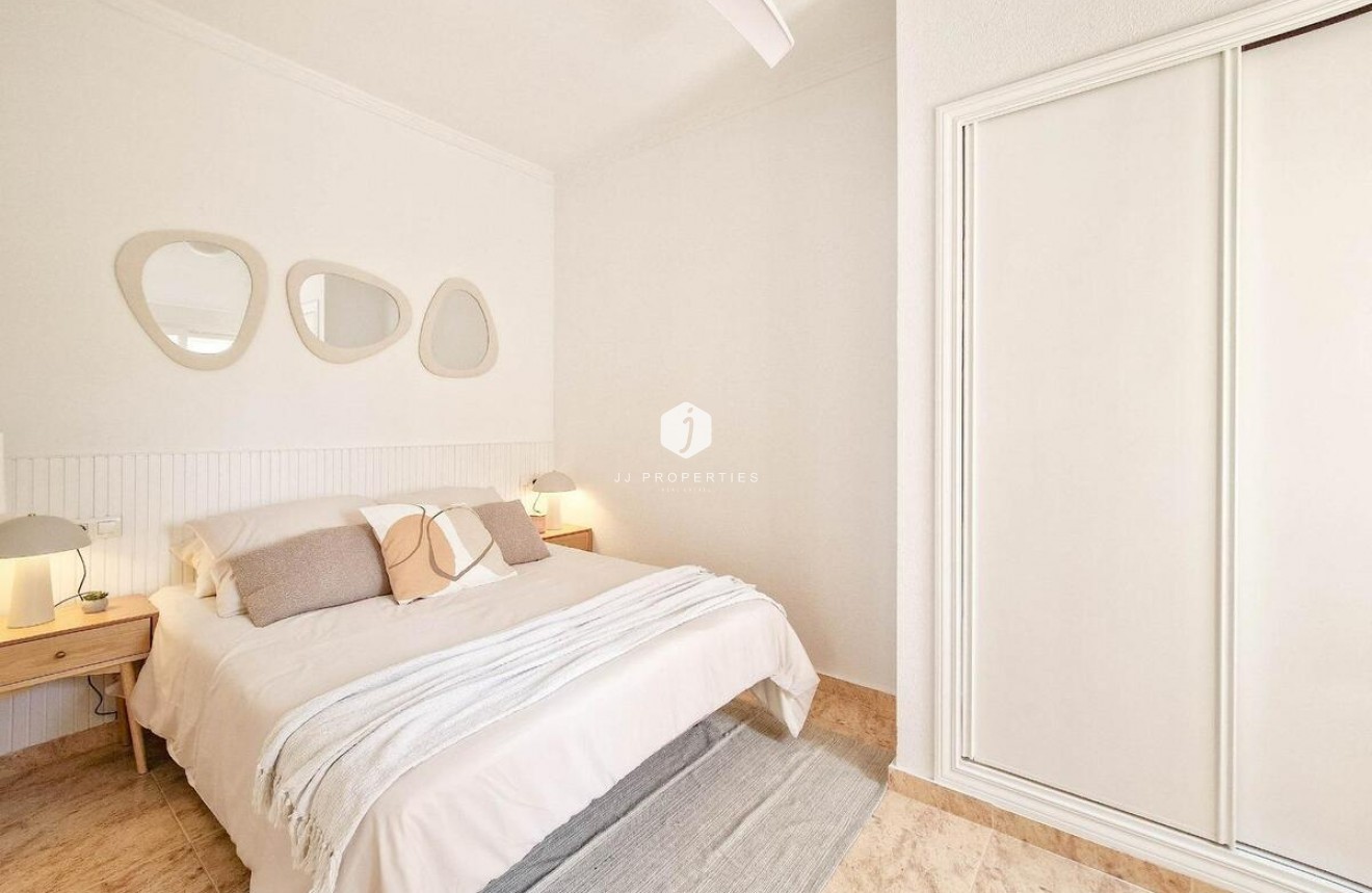 Segunda mano - Bungalow -
Torrevieja - Costa Blanca