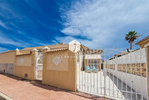 Segunda mano - Bungalow -
Torrevieja - Costa Blanca