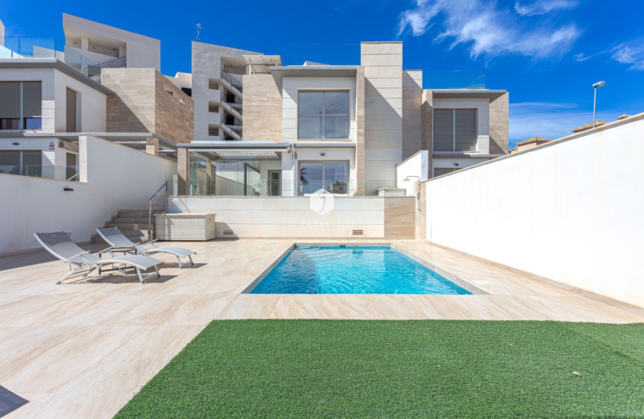 Segunda mano - Villa -
Orihuela Costa - Costa Blanca