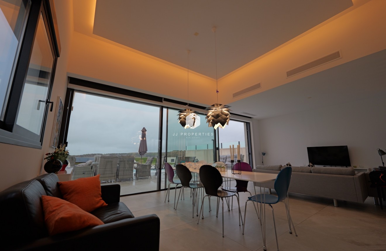 Segunda mano - Villa -
Rojales - Inland