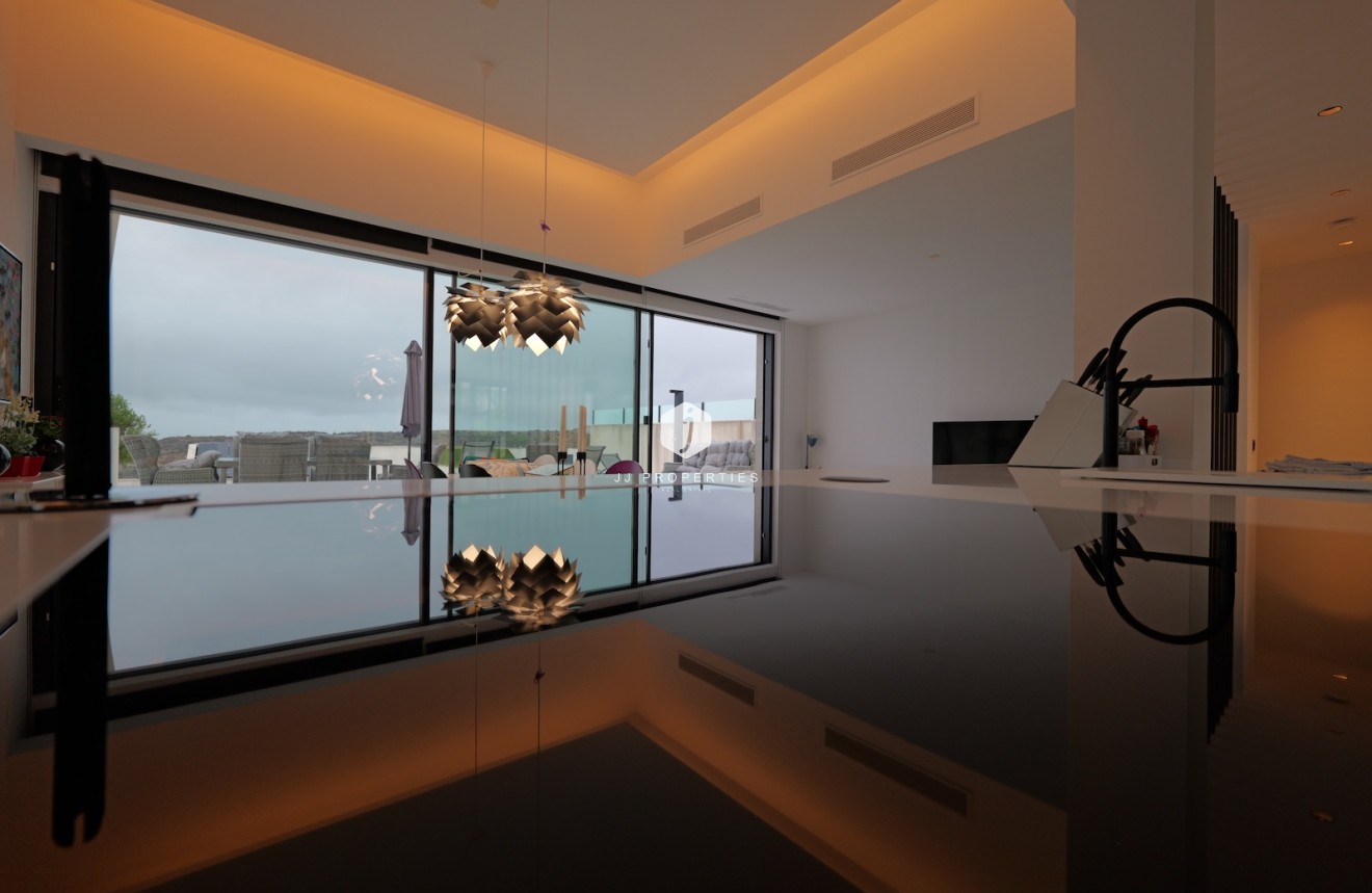 Segunda mano - Villa -
Rojales - Inland