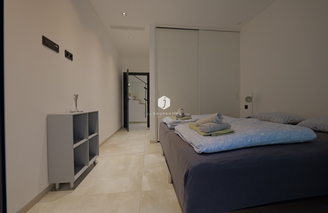 Segunda mano - Villa -
Rojales - Inland