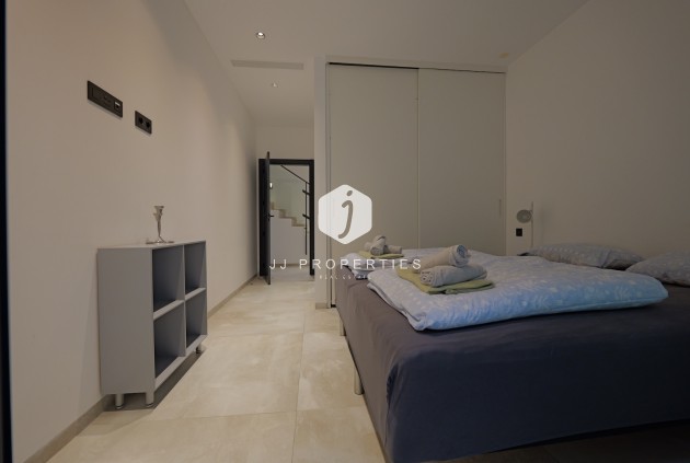 Segunda mano - Villa -
Rojales - Inland