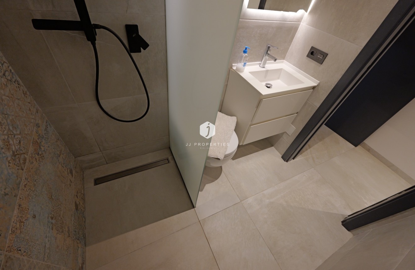 Segunda mano - Villa -
Rojales - Inland