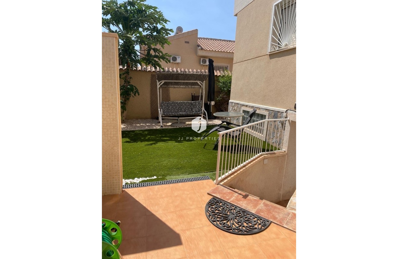 Z drugiej ręki - Villa -
Rojales