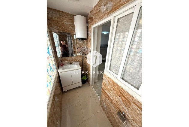 Tweedehands - Appartement / flat -
Torrevieja - Playa del Cura