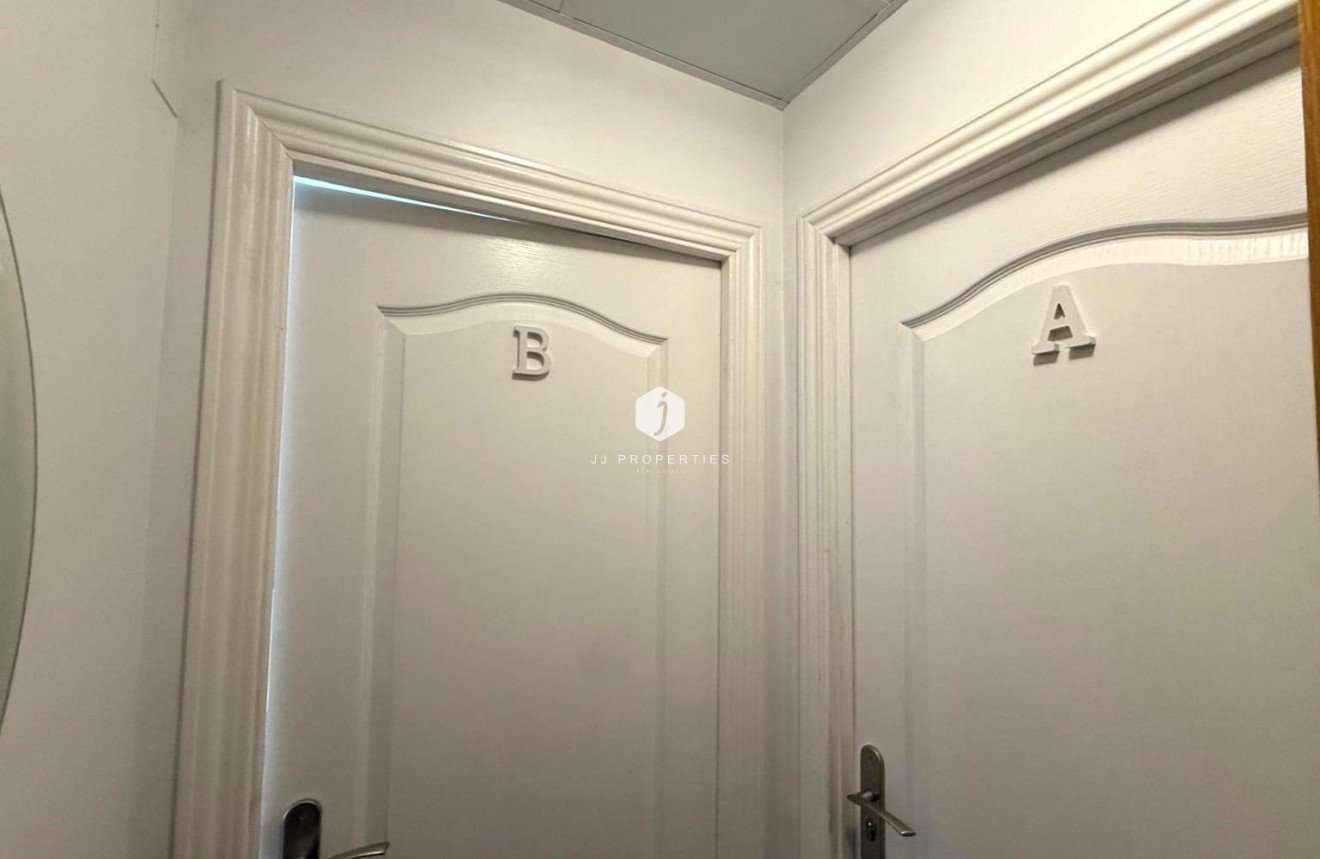 Segunda mano - Apartamento / piso -
Torrevieja - Playa del Cura