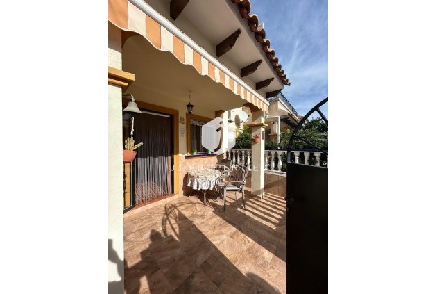 Aus zweiter Hand - Duplex -
Orihuela Costa - Punta Prima