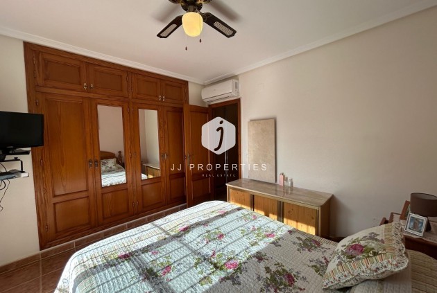 Aus zweiter Hand - Duplex -
Orihuela Costa - Punta Prima