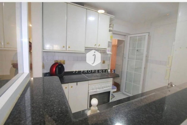 Segunda mano - Apartamento / piso -
Torrevieja - Estacion de autobuses