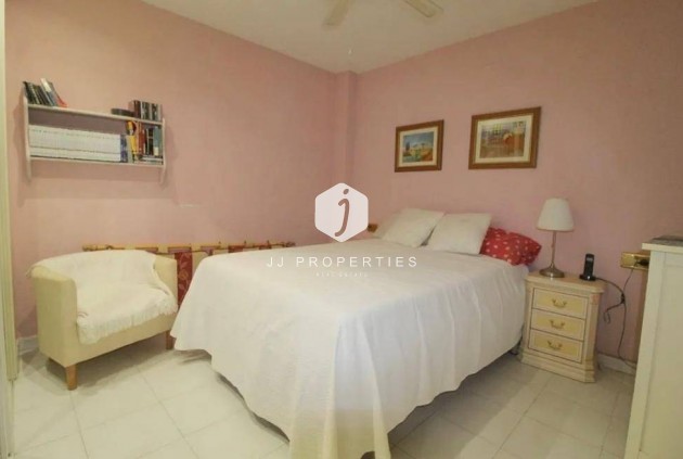 Segunda mano - Apartamento / piso -
Torrevieja - Estacion de autobuses