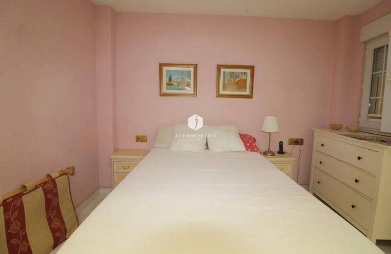 Segunda mano - Apartamento / piso -
Torrevieja - Estacion de autobuses