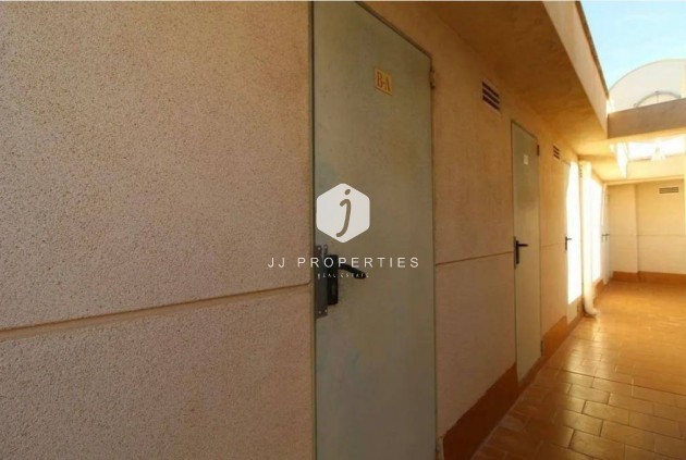 Segunda mano - Apartamento / piso -
Torrevieja - Estacion de autobuses