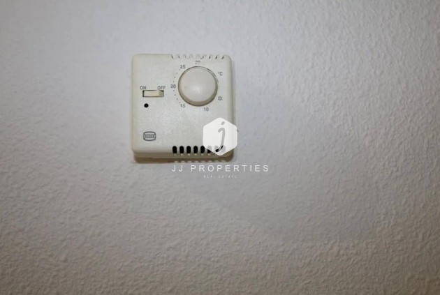 Segunda mano - Apartamento / piso -
Torrevieja - Estacion de autobuses