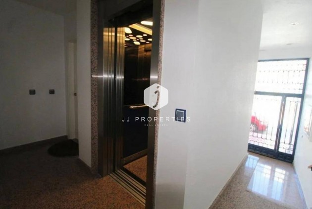 Segunda mano - Apartamento / piso -
Torrevieja - Estacion de autobuses