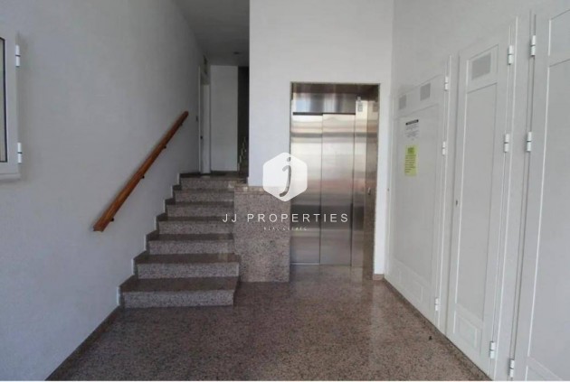 Segunda mano - Apartamento / piso -
Torrevieja - Estacion de autobuses