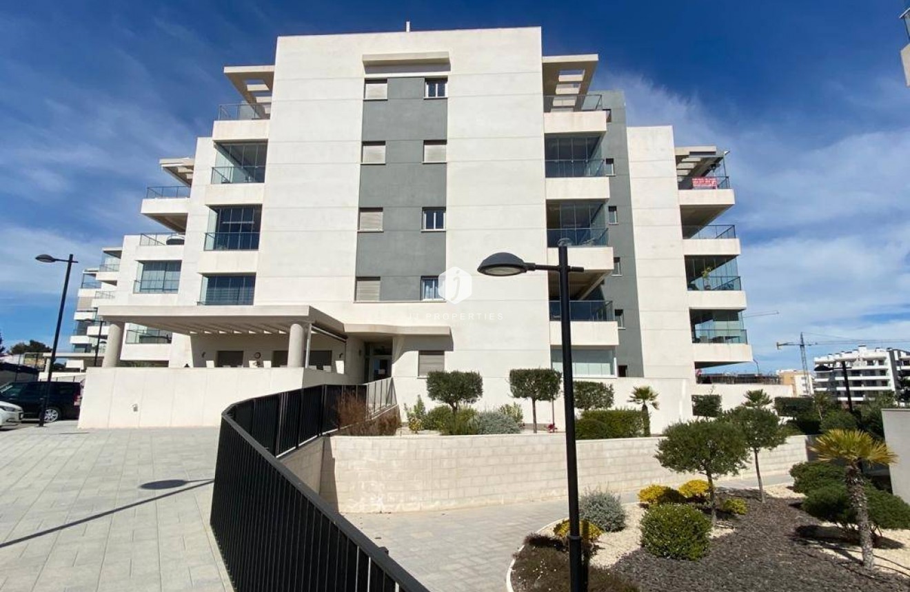 Segunda mano - Apartamento / piso -
Orihuela Costa - Villamartín