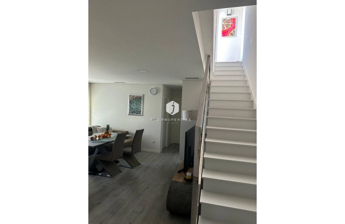 Segunda mano - Apartamento / piso -
Orihuela Costa - Villamartín