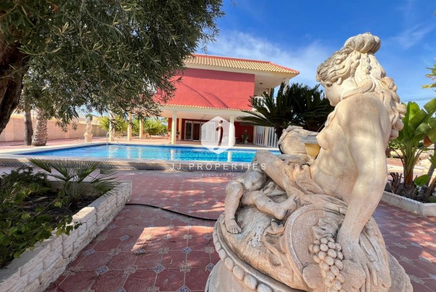 D'occasion - Villa -
Torrevieja - Torreta Florida