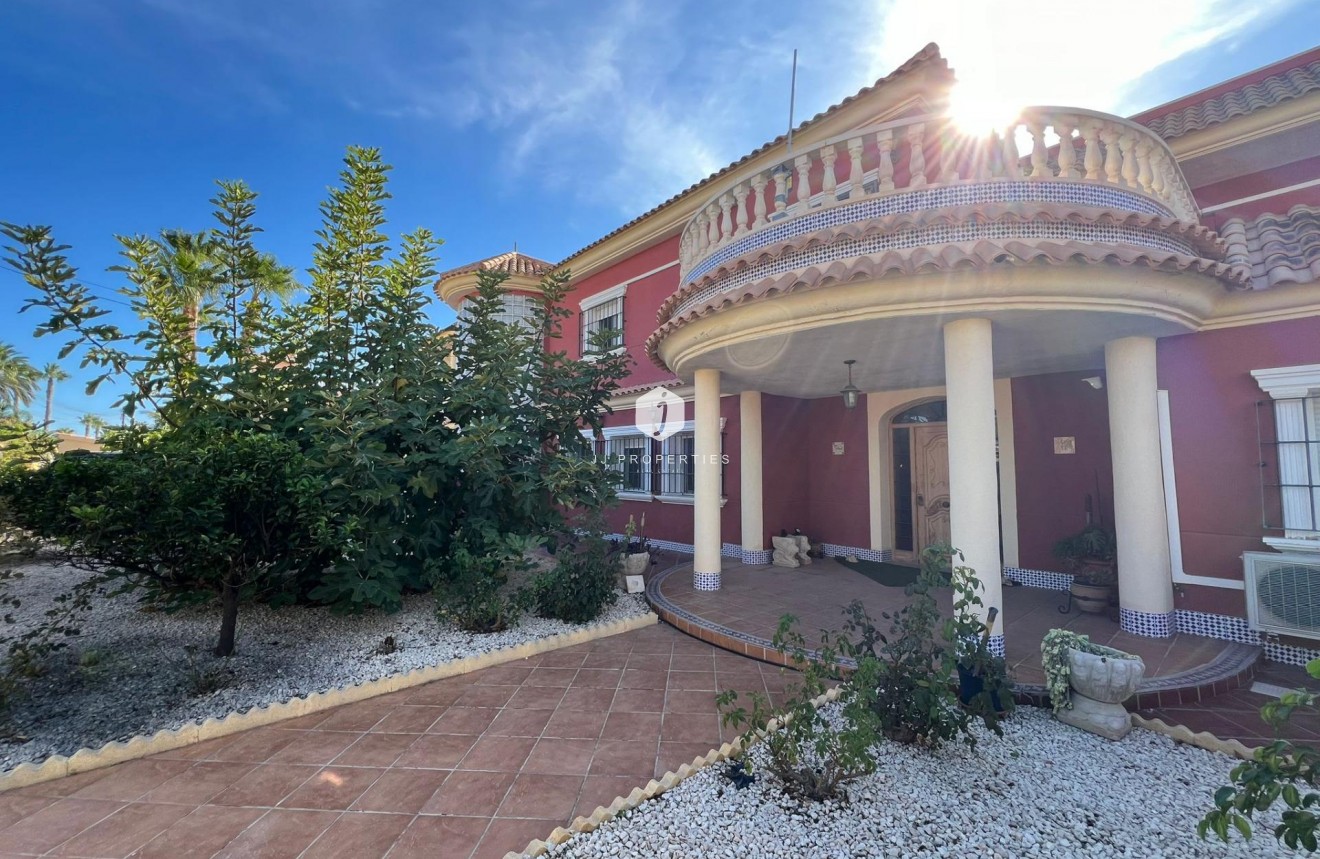 D'occasion - Villa -
Torrevieja - Torreta Florida