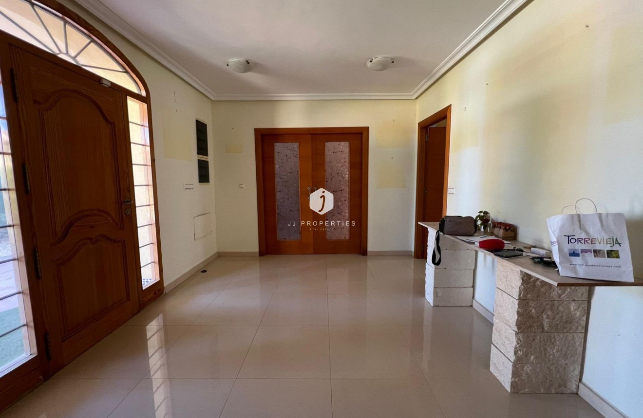 D'occasion - Villa -
Torrevieja - Torreta Florida