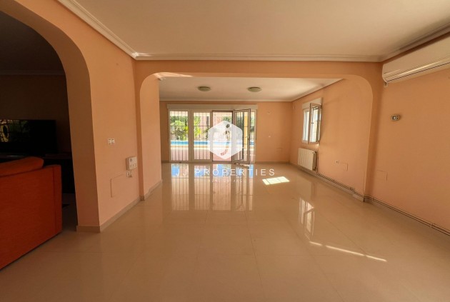 D'occasion - Villa -
Torrevieja - Torreta Florida