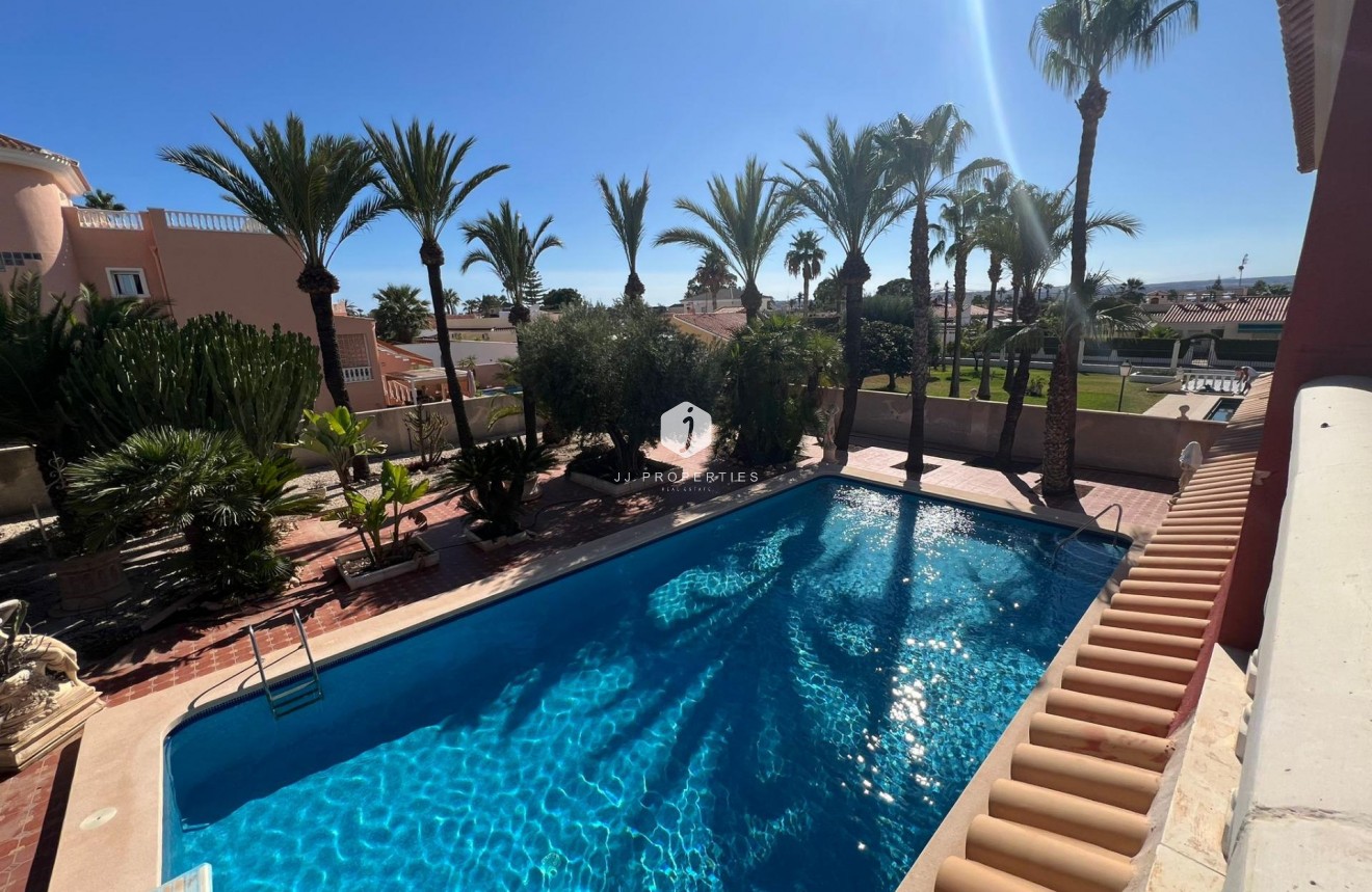 D'occasion - Villa -
Torrevieja - Torreta Florida