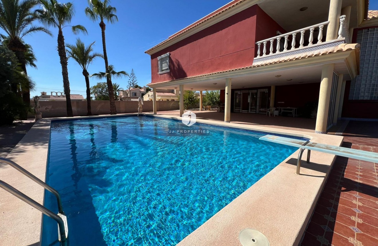 D'occasion - Villa -
Torrevieja - Torreta Florida