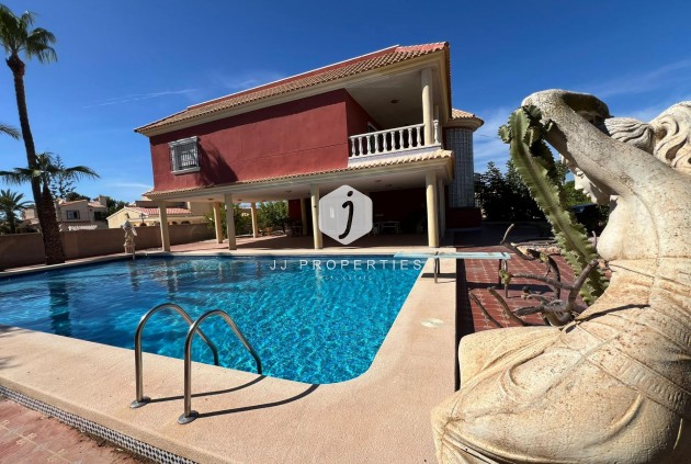 D'occasion - Villa -
Torrevieja - Torreta Florida