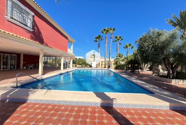 D'occasion - Villa -
Torrevieja - Torreta Florida