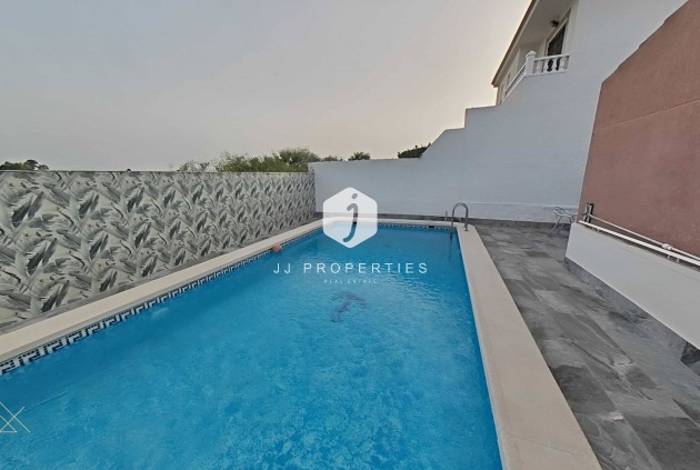 Segunda mano - Villa -
Torrevieja - San luis