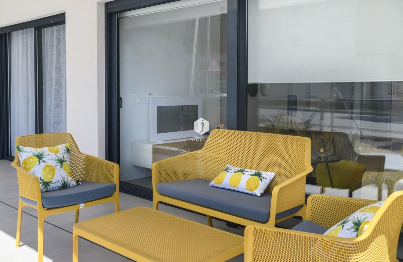 Obra nueva - Apartamento / piso -
Orihuela Costa - Campoamor