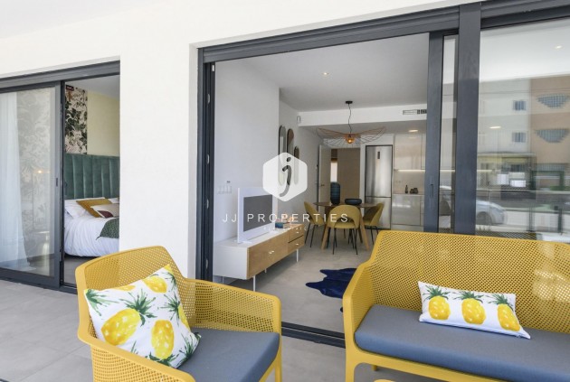 Obra nueva - Apartamento / piso -
Orihuela Costa - Campoamor