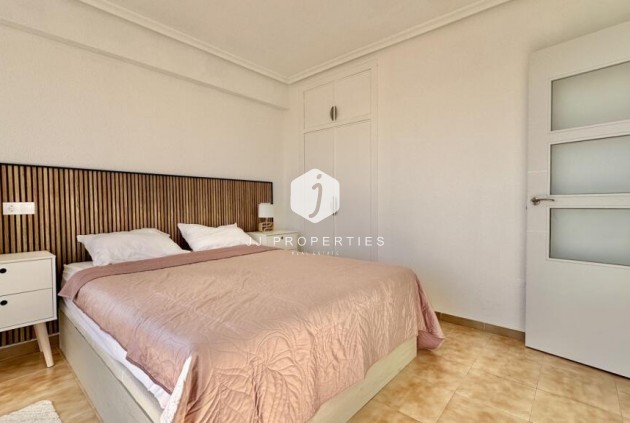 Segunda mano - Ático -
Torrevieja - Punta prima