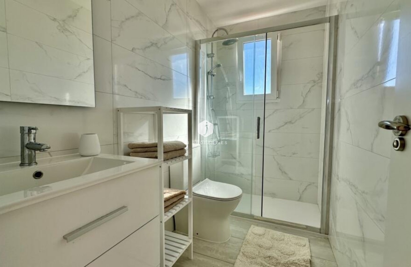 Segunda mano - Ático -
Torrevieja - Punta prima