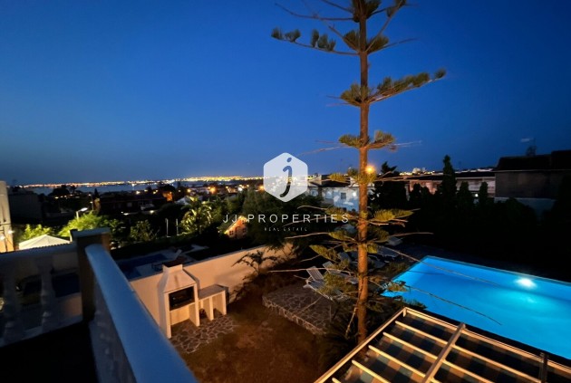 Aus zweiter Hand - Villa -
Los Balcones - Costa Blanca