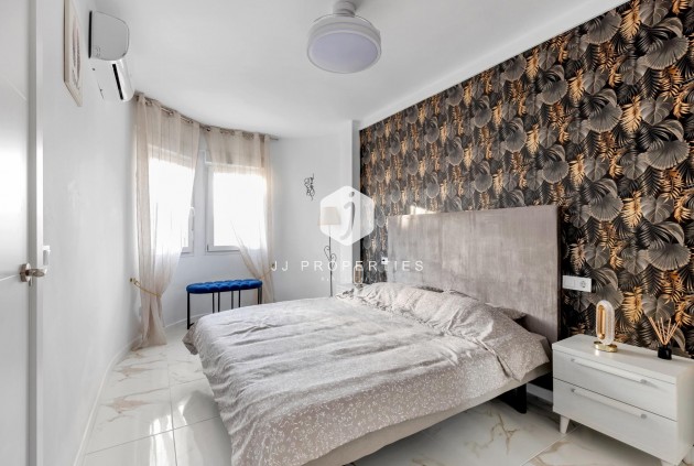 Segunda mano - Apartamento / piso -
Torrevieja - La Mata