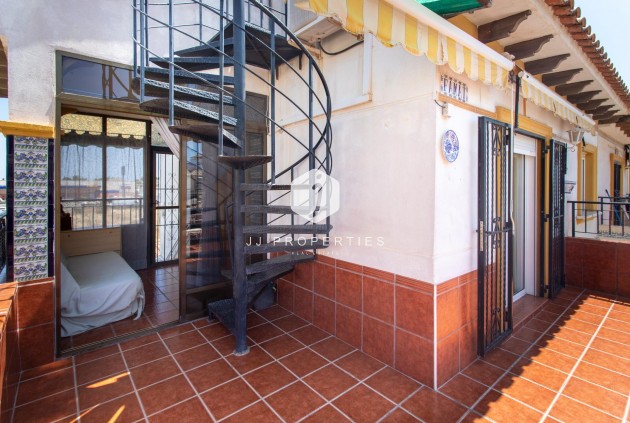 Tweedehands - Bungalow -
Orihuela Costa - Punta Prima