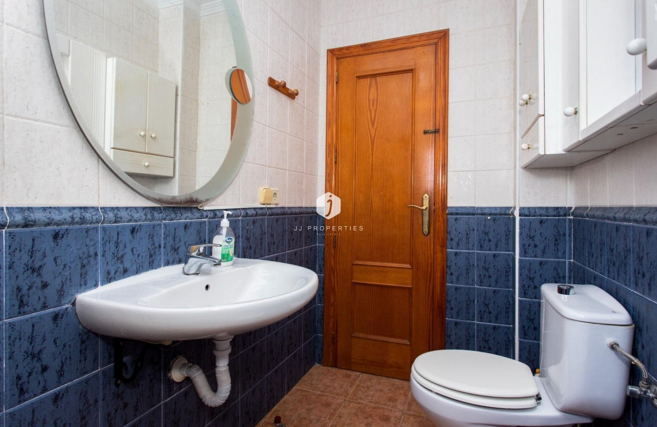 Tweedehands - Bungalow -
Orihuela Costa - Punta Prima