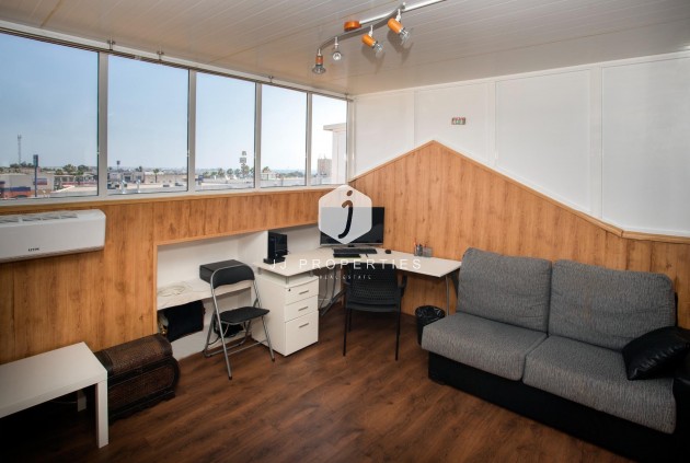 Tweedehands - Bungalow -
Orihuela Costa - Punta Prima