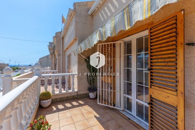 Segunda mano - Chalet -
Torrevieja - Los Frutales