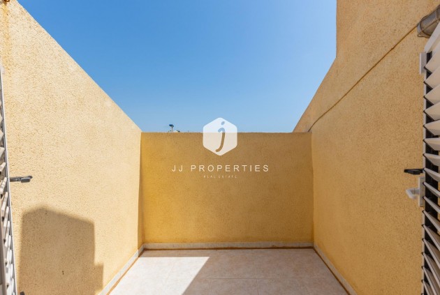 Segunda mano - Chalet -
Torrevieja - Los Frutales