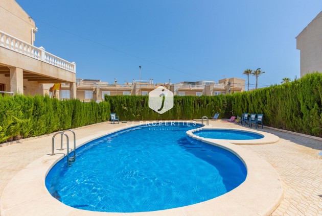 Segunda mano - Chalet -
Torrevieja - Los Frutales