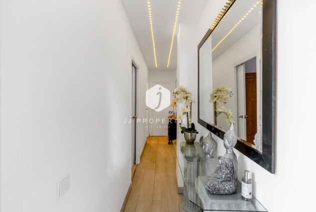 Segunda mano - Apartamento / piso -
Torrevieja - Playa del Cura