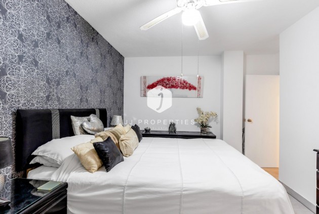 Segunda mano - Apartamento / piso -
Torrevieja - Playa del Cura